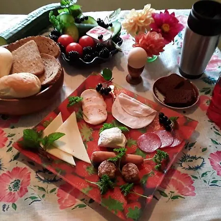 Fasanenhof Sommer بيت ضيافة
