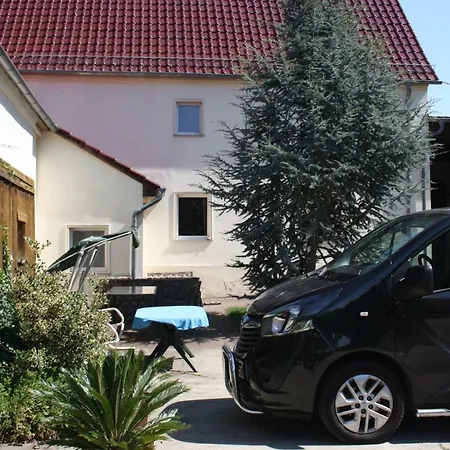 Gaestezimmer Sommer Locktow